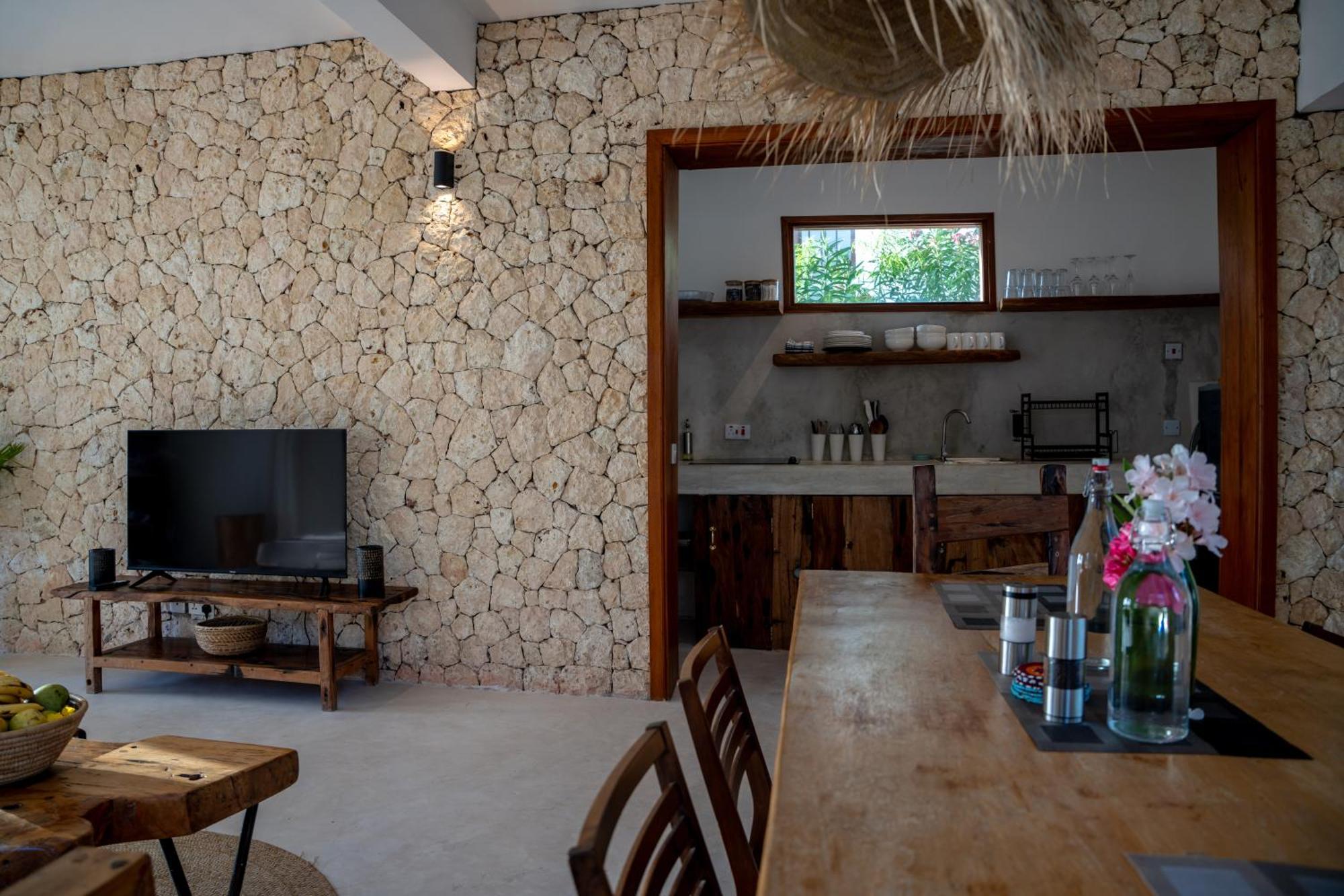 Natural Park Villa Resort Pingwe Habitación foto